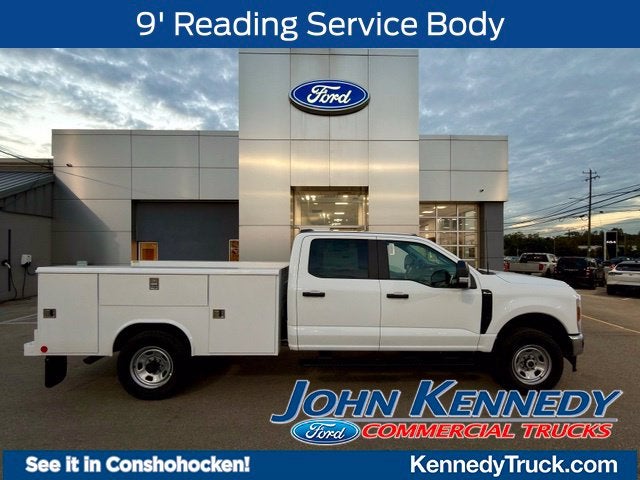 2027 Ford Super Duty F-350 SRW XL 4WD Crew Cab 179 WB 60 CA