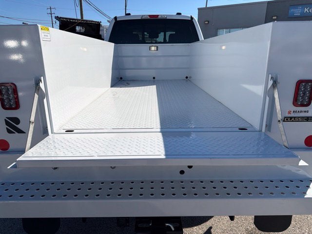 2027 Ford Super Duty F-350 SRW XL 4WD Crew Cab 179 WB 60 CA