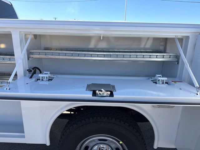 2027 Ford Super Duty F-350 SRW XL 4WD Crew Cab 179 WB 60 CA