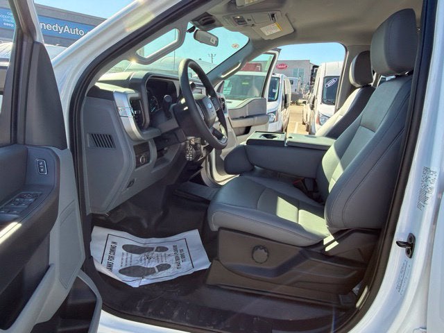 2027 Ford Super Duty F-350 SRW XL 4WD Crew Cab 179 WB 60 CA