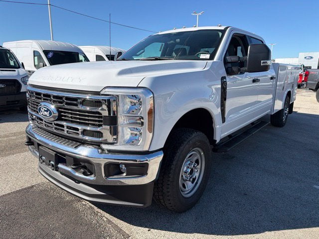 2027 Ford Super Duty F-350 SRW XL 4WD Crew Cab 179 WB 60 CA