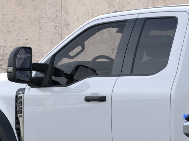 2026 Ford Super Duty F-450 DRW XL 4WD SuperCab 192 WB 84 CA