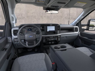 2026 Ford Super Duty F-450 DRW XL 4WD SuperCab 192 WB 84 CA