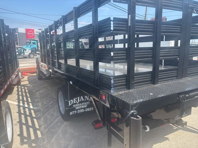 2026 Ford Super Duty F-550 DRW XL 2WD Reg Cab 205 WB 120 CA