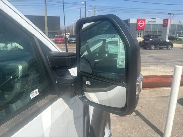 2026 Ford Super Duty F-550 DRW XL 2WD Reg Cab 205 WB 120 CA