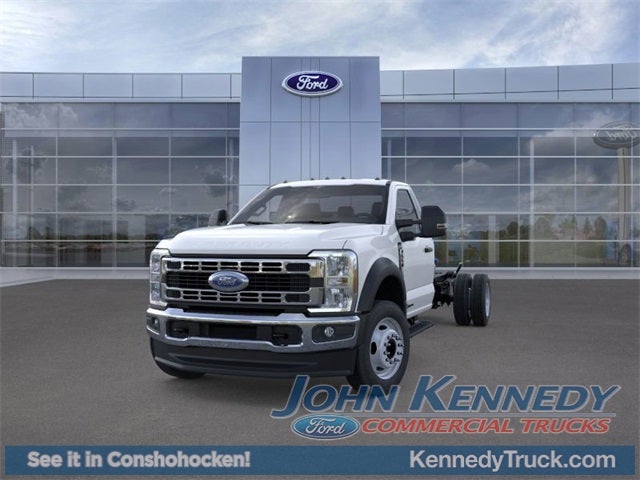 2026 Ford Super Duty F-550 DRW XL 4WD Reg Cab 205 WB 120 CA