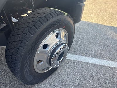 2026 Ford Super Duty F-550 DRW XLT 4WD Crew Cab 203 WB 84 CA