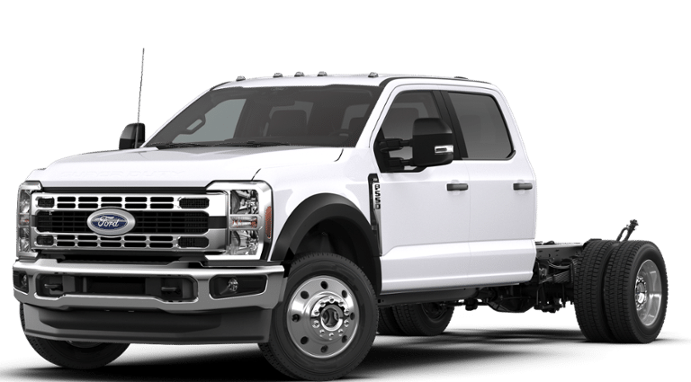 2026 Ford Super Duty F-550 DRW XLT 4WD Crew Cab 203 WB 84 CA
