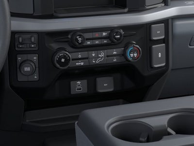 2026 Ford Super Duty F-550 DRW XL 4WD Crew Cab 179 WB 60 CA