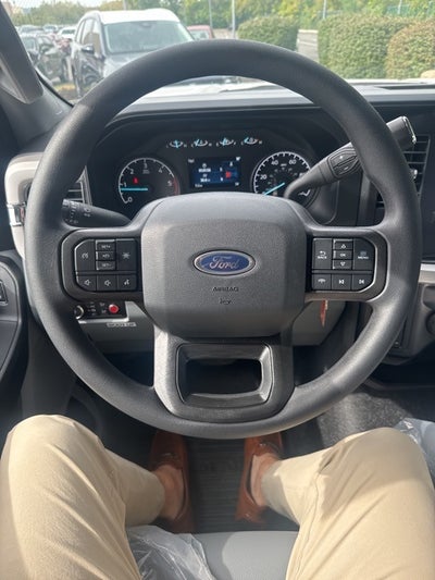 2025 Ford Super Duty F-450 DRW XL 4WD Reg Cab 169 WB 84 CA