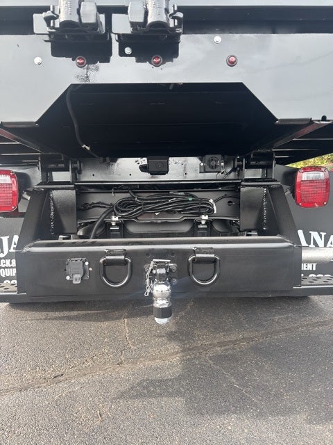 2025 Ford Super Duty F-450 DRW XL 4WD Reg Cab 169 WB 84 CA