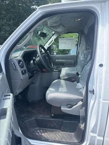 2025 Ford E-Series Cutaway E-350 SRW 138 WB
