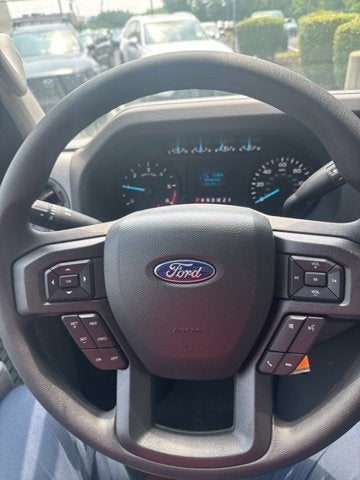 2025 Ford E-Series Cutaway E-350 SRW 138 WB