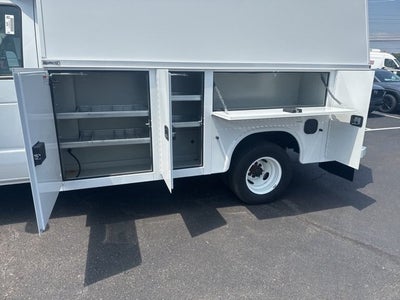 2025 Ford E-Series Cutaway E-350 SRW 138 WB