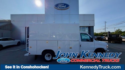 2026 Ford E-Series Cutaway E-350 DRW 138 WB