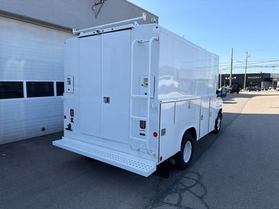 2026 Ford E-Series Cutaway E-350 DRW 138 WB