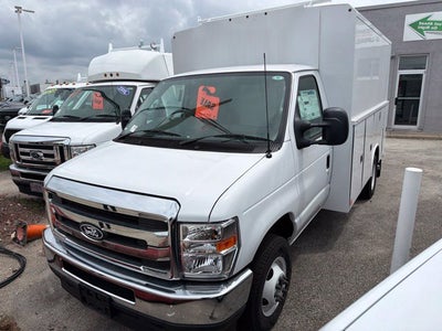 2026 Ford E-Series Cutaway E-350 DRW 138 WB