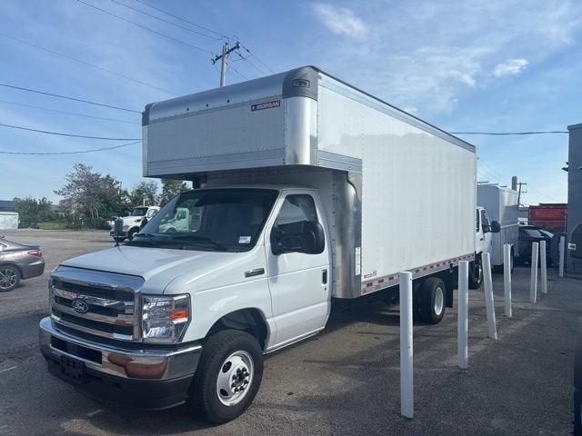 2026 Ford E-Series Cutaway E-450 DRW 176 WB