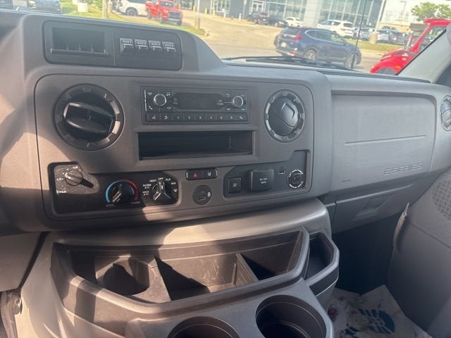 2026 Ford E-Series Cutaway E-450 DRW 176 WB