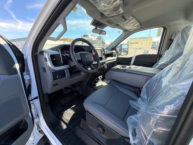 2026 Ford Super Duty F-350 SRW XL 4WD Reg Cab 8' Box