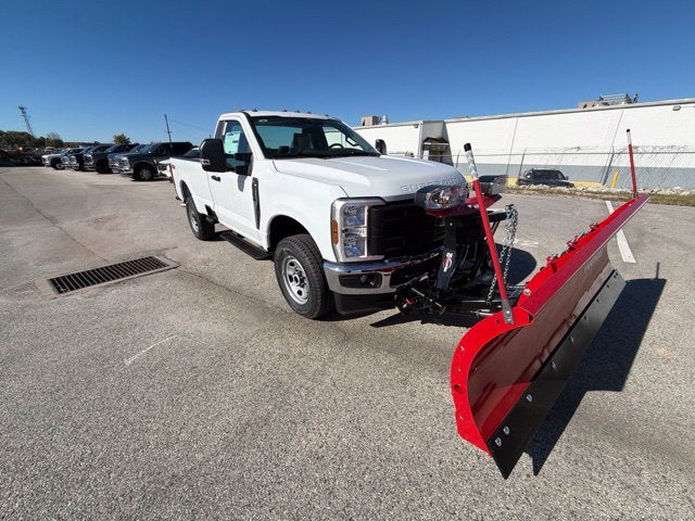 2026 Ford Super Duty F-350 SRW XL 4WD Reg Cab 8' Box