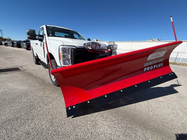 2026 Ford Super Duty F-350 SRW XL 4WD Reg Cab 8' Box