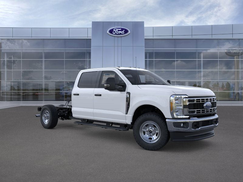 2026 Ford Super Duty F-350 SRW XL 4WD Crew Cab 179 WB 60 CA