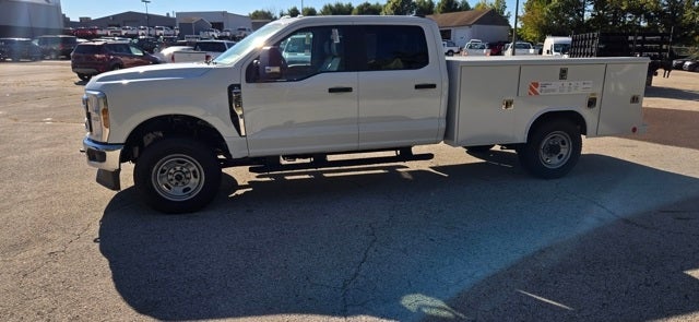 2026 Ford Super Duty F-350 SRW XL 4WD Crew Cab 179 WB 60 CA