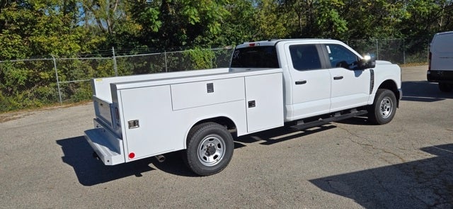 2026 Ford Super Duty F-350 SRW XL 4WD Crew Cab 179 WB 60 CA