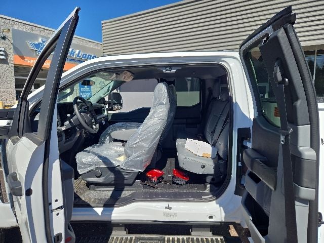 2026 Ford Super Duty F-350 SRW XL 4WD SuperCab 168 WB 60 CA