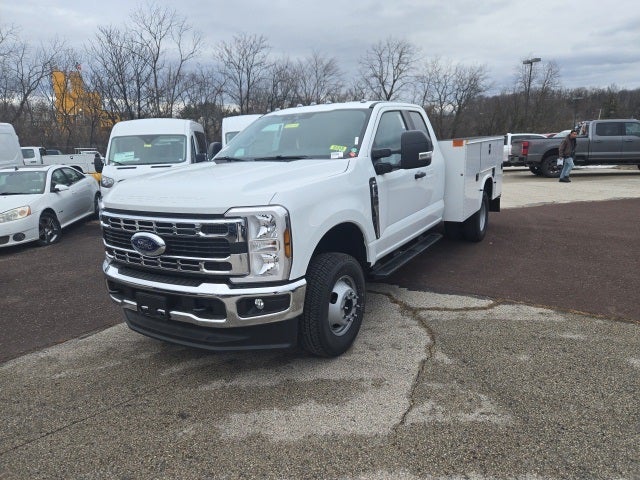 2025 Ford Super Duty F-350 DRW XL 4WD SuperCab 168 WB 60 CA