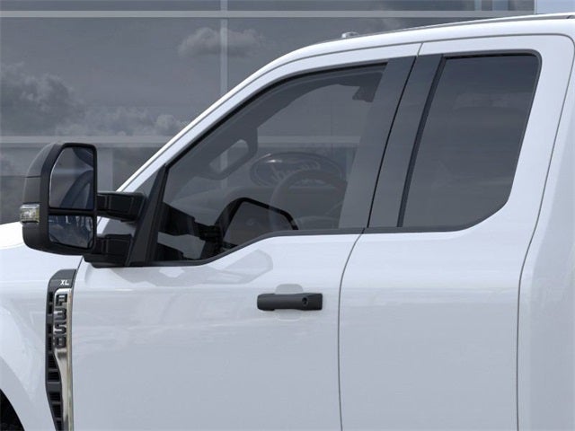 2025 Ford Super Duty F-350 DRW XL 4WD SuperCab 168 WB 60 CA