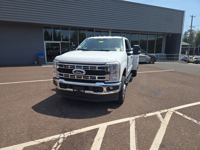 2025 Ford Super Duty F-350 DRW XL 4WD SuperCab 168 WB 60 CA