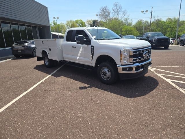 2025 Ford Super Duty F-350 DRW XL 4WD SuperCab 168 WB 60 CA