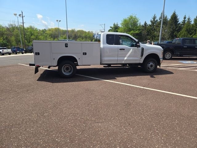 2025 Ford Super Duty F-350 DRW XL 4WD SuperCab 168 WB 60 CA