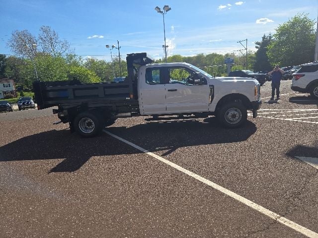 2026 Ford F-350 XL 4x4 SuperCab 168-In DRW's photo