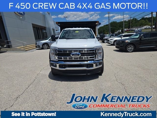 2026 Ford Super Duty F-450 DRW XL 4WD Crew Cab 203 WB 84 CA