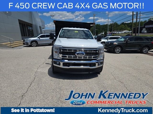 2026 Ford Super Duty F-450 DRW XL 4WD Crew Cab 203 WB 84 CA