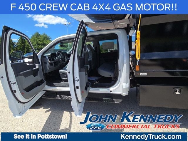 2026 Ford Super Duty F-450 DRW XL 4WD Crew Cab 203 WB 84 CA