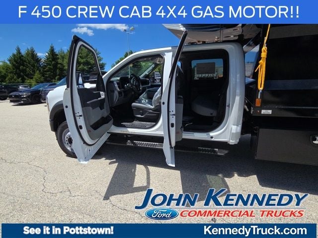 2026 Ford Super Duty F-450 DRW XL 4WD Crew Cab 203 WB 84 CA
