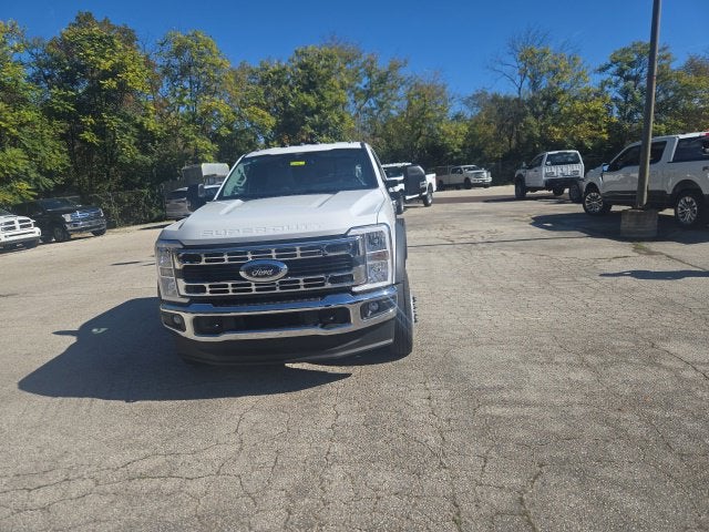 2026 Ford Super Duty F-450 DRW XL 4WD SuperCab 168 WB 60 CA