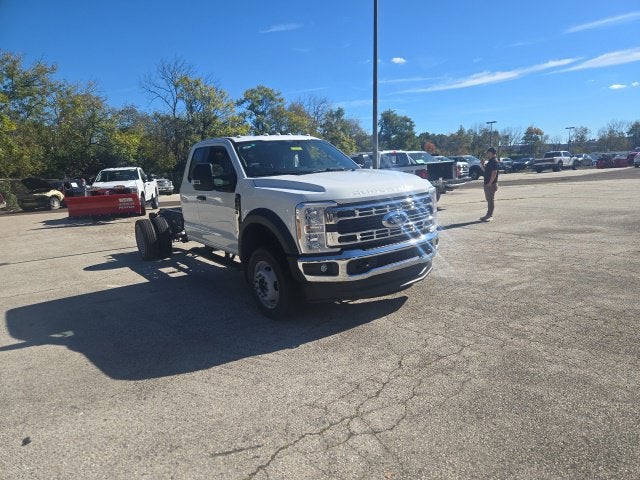 2026 Ford Super Duty F-450 DRW XL 4WD SuperCab 168 WB 60 CA
