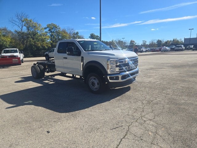 2026 Ford Super Duty F-450 DRW XL 4WD SuperCab 168 WB 60 CA
