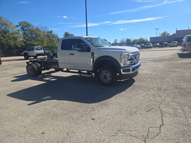 2026 Ford Super Duty F-450 DRW XL 4WD SuperCab 168 WB 60 CA
