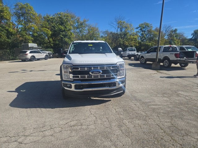 2026 Ford Super Duty F-450 DRW XL 4WD SuperCab 168 WB 60 CA