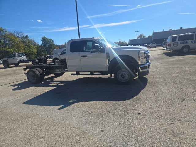 2026 Ford Super Duty F-450 DRW XL 4WD SuperCab 168 WB 60 CA