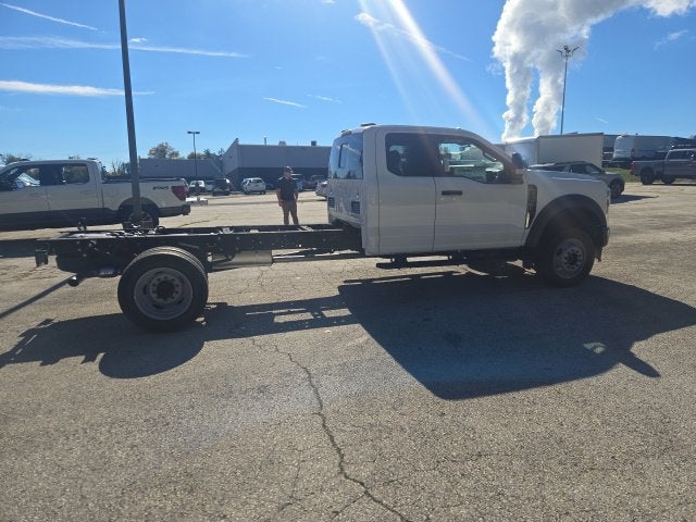 2026 Ford Super Duty F-450 DRW XL 4WD SuperCab 168 WB 60 CA