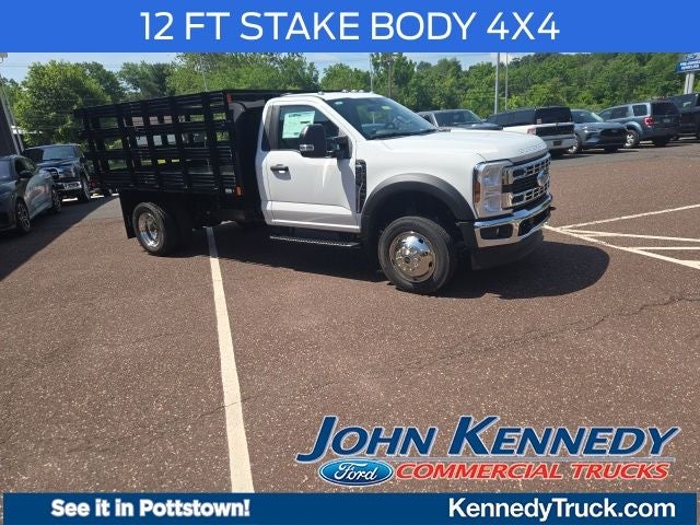 2026 Ford Super Duty F-550 DRW XL 4WD Reg Cab 169 WB 84 CA