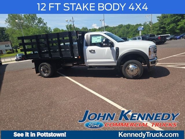 2026 Ford Super Duty F-550 DRW XL 4WD Reg Cab 169 WB 84 CA
