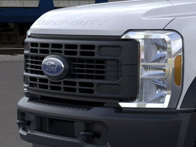 2026 Ford Super Duty F-550 DRW XL 4WD Reg Cab 193 WB 108 CA